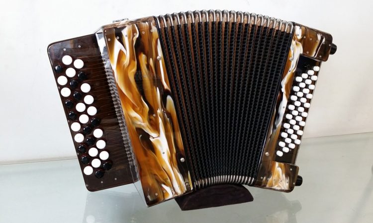 Accordéon Snooopi Matériau insolite